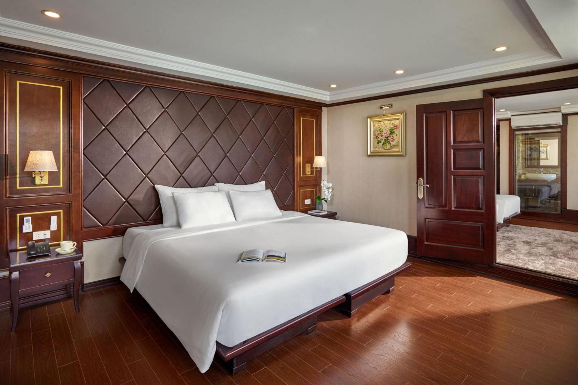 Le Journey Elegance Cruise 호텔 하롱 외부 사진