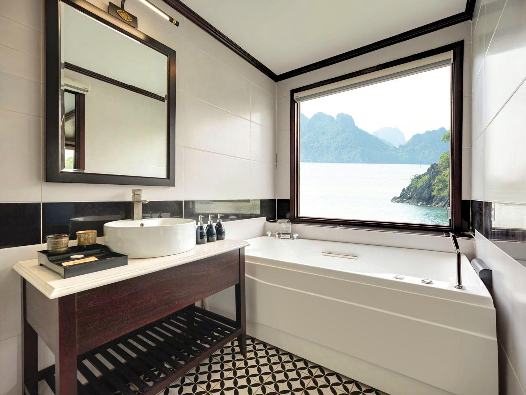 Le Journey Elegance Cruise 호텔 하롱 외부 사진